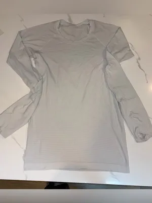 Lululemon Swiftly Tech Long-Sleeve Shirt Thumbholes Size 6 thumbnail 2
