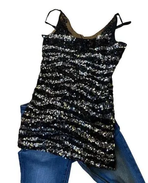 DO+BE Sparkles and sequins!!! Super posh tank perfect for an evening out! Size medium thumbnail 1