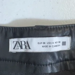 Zara Faux Leather Solid Flared Pants Black Edgy High Rise Trousers Size 4 thumbnail 4