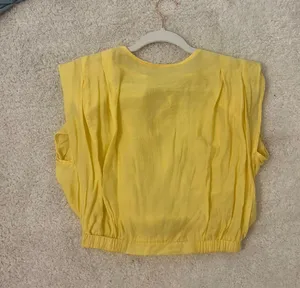 top Yellow Size M thumbnail 1