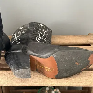 VINTAGE DINGO Embellished Silver Leather‎ Cowboy Black Heeled Boots 9 A29 thumbnail 12
