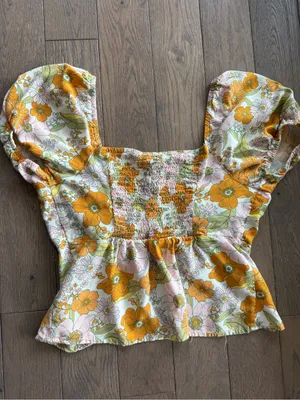 Floral Puff-Sleeve Crop Top - Orange & Pink thumbnail 6