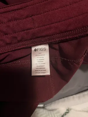 Burgundy FIGS scrub set thumbnail 3