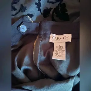 Carmen Carmen Marc Valvo Holiday Green and Black Velvet detail circle sk…​ thumbnail 6