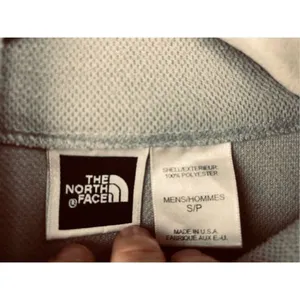 North Face 1/4 zip Pullover gray size small long sleeve thumbnail 8