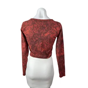 Lululemon Wunder Train Red Denim Wash Long Sleeve Yoga Athletic Crop Top Size 8 thumbnail 4