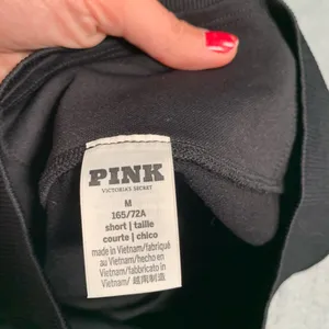 PINK Victoria's Secret Black Leggings medium/short thumbnail 6
