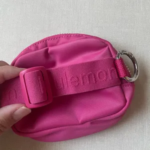 Lululemon Everywhere Belt Bag Nano - Raspberry coulis thumbnail 10