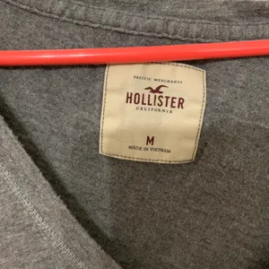 Hollister Short Sleeve Tee thumbnail 3