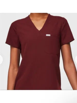 Figs Catarina One Pocket Scrub Top Burgundy medium petite thumbnail 5