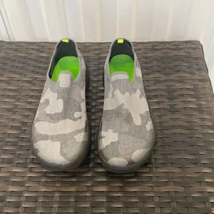 OOFOS OOmg eeZee low recovery sneakers women’s size 10 thumbnail 2