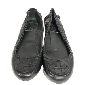 Tory Burch 6.5‎ Medallion Black Leather Rubber Sole Flats thumbnail 3