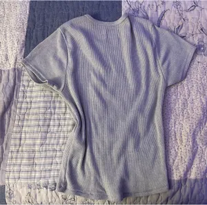 Urban Outfitters Grey Top thumbnail 2