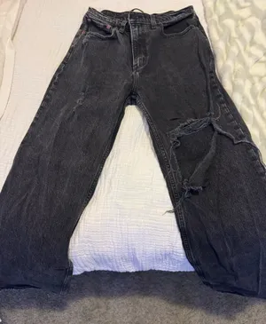 Abercrombie 90s Relaxed High-Rise Jeans thumbnail 1