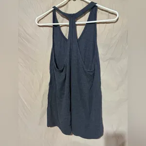Lululemon tank top thumbnail 3