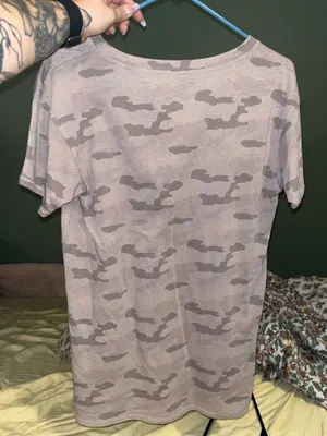American Eagle camo tee  thumbnail 3