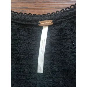 Free People Black Janey Lace Sheer Top Size S Boho Chic Dainty Fairy Festival thumbnail 3