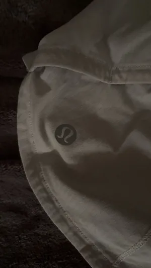 Lululemon Shorts thumbnail 4