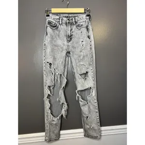 American Eagle Outfitters Mom Jeans Womens 00 Gray Acid Wash Distressed Denim thumbnail 2