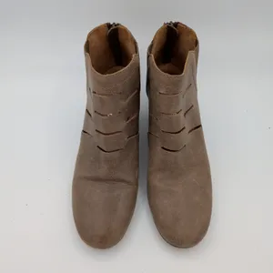 Aquatalia Freida Boots $395 Womens Taupe‎ Leather Cut Out Ankle Booties Size 8.5 thumbnail 4