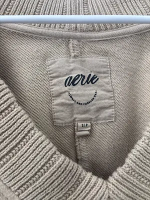 Aerie v neck sweatshirt thumbnail 4