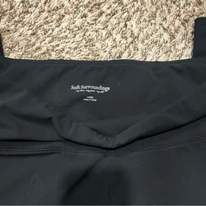 Soft Surroundings Large Plain Black Leggings thumbnail 2