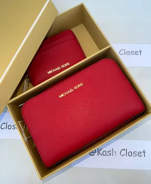 Michael Kors Giftable boxed item wallet & Travel Pouch - Bright Red thumbnail 8