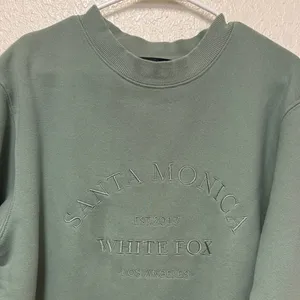 WHITE FOX Santa Monica Green Crewneck Sweatshirt Size S/M thumbnail 8