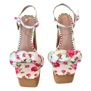 BETSEY JOHNSON Mandee Floral Platform Chunky Platform Block Heel Sandal Size 7.5 thumbnail 7