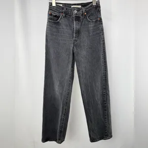 Levi’s Ribcage Straight‎ Ankle Jeans in Well Worn Black Size 26 thumbnail 3