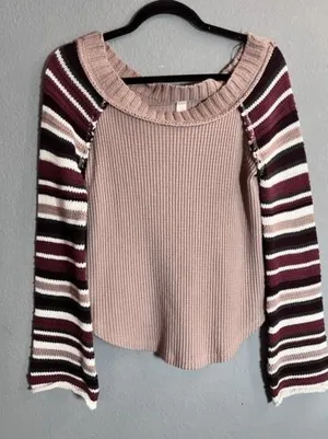 Altar'd State Woodrose top‎ PT193459AS size XS Sweater thumbnail 1