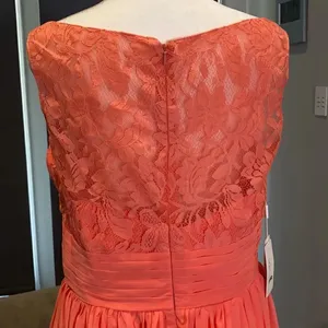 Woman’s A-Line V-Neck Chiffon Prom or Formal Dress Size L NWT thumbnail 5