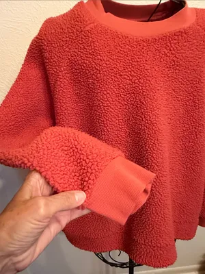 Old Navy Cozy Coral Sherpa Sweater - Soft Fleece Pullover thumbnail 4