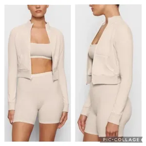 SKIMS Size XS basic sweater outdoor track jacket ap-zip-1120 bone beige NWT thumbnail 2