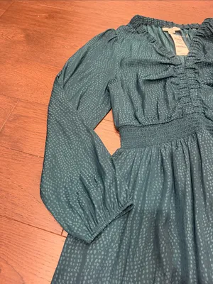 On 34th V-Neck Smocked MIDI Dress in Green - Large NWT - C60-011 thumbnail 4
