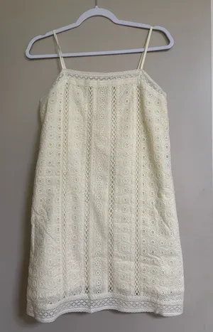 Abercrombie Lace Shift Embroidered Dress thumbnail 1