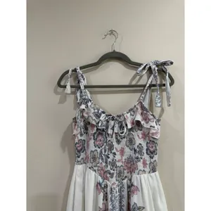 Trixxi Los Angeles Floral Smocked Midi Dress White Pink Blue Large thumbnail 3