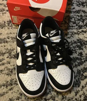 Nike Dunk Low Retro Basketball Women's Shoes size 8 thumbnail 2