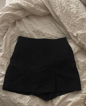 Black Skort thumbnail 2