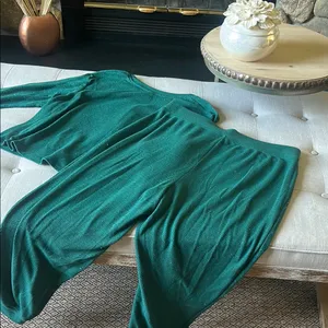 Stars Above Green Sparkly Two Piece Pajamas Set Size XXL thumbnail 12