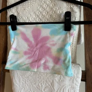 NWOT Emma & Sam from LF Cloud Pastel Multicolored Tie Dye Ribbed Tube Top thumbnail 2