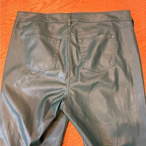 Torrid Dark Green Faux Leather Pants Size 18 Plus Coated Pull-On Dark Academia thumbnail 8