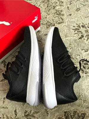 Women’s PUMA athletic sneakers 🖤 thumbnail 5