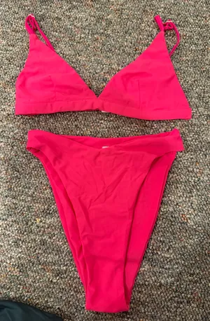 Bikini thumbnail 2