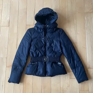 Zara Puffer Jacket thumbnail 1