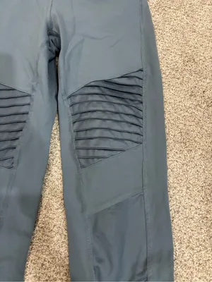 Alo Yoga Moto Full Length Airbrush Legging Gray Small Workout Activewear Running thumbnail 10
