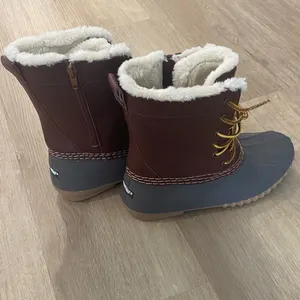 American Eagle rain boot 8 thumbnail 3