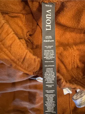 Vuori Sunnyside Fleece Shorts Medium Cinnamon Brown EUC Drawstring thumbnail 4