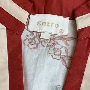 Entro Floral V-Neck Balloon Sleeve Fall Blouse Tan Orange Red Small thumbnail 2