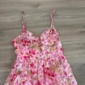 Astr the Label Ferreira Bustier Midi Dress Bright Floral Pink Women Size Small thumbnail 4